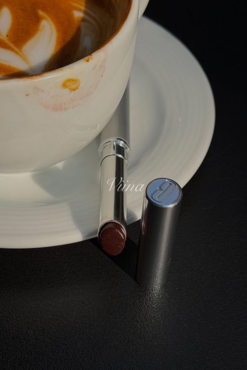بام لب كلينيك بلك هاني مدل almost lipstick فول سايز اصل - تصویر 2
